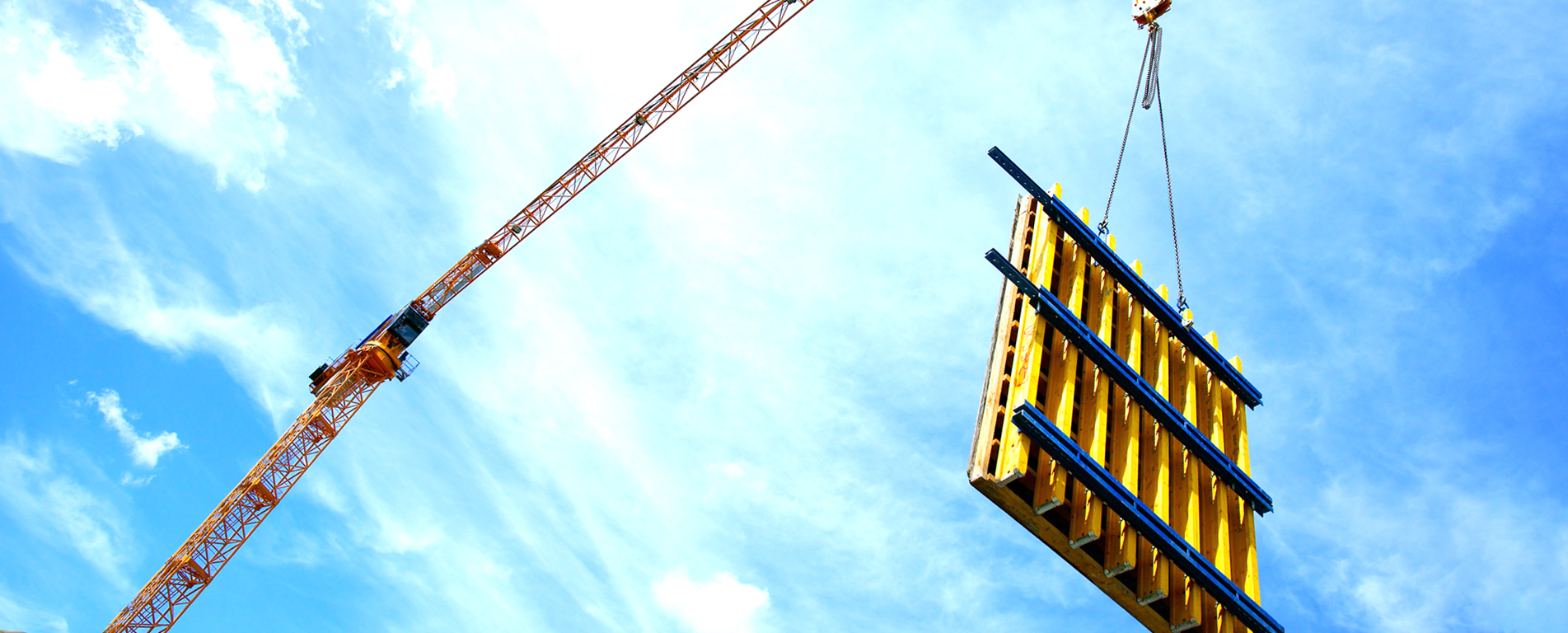 Topless tower crane